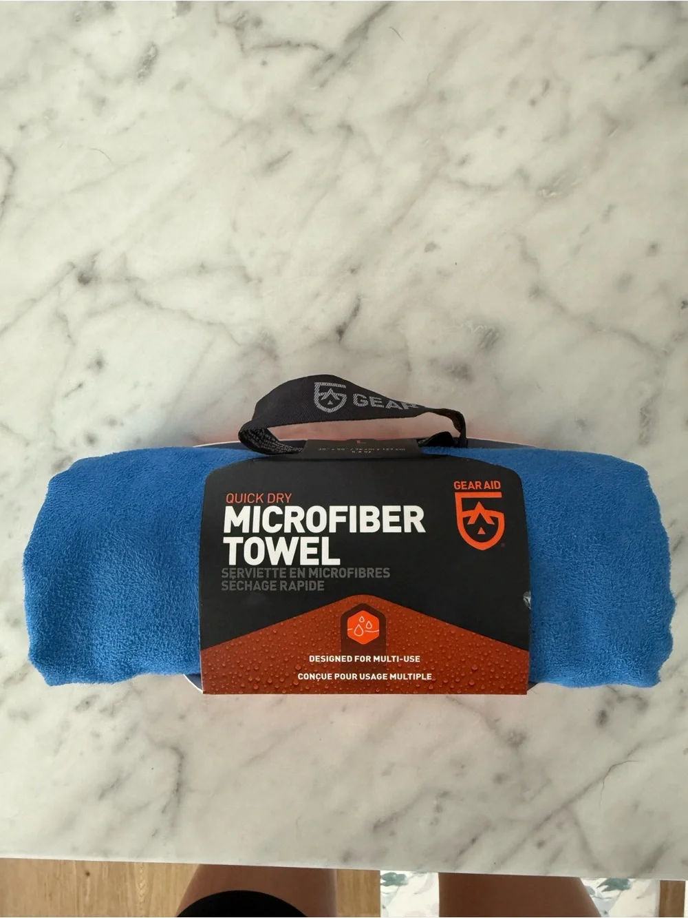 NWT Gear Aid Quick Dry Micro-Fiber Towel in Cobalt (L)